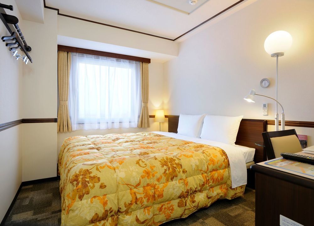 Toyoko Inn Hon-Atsugi-Eki Minami-Guchi Exteriér fotografie